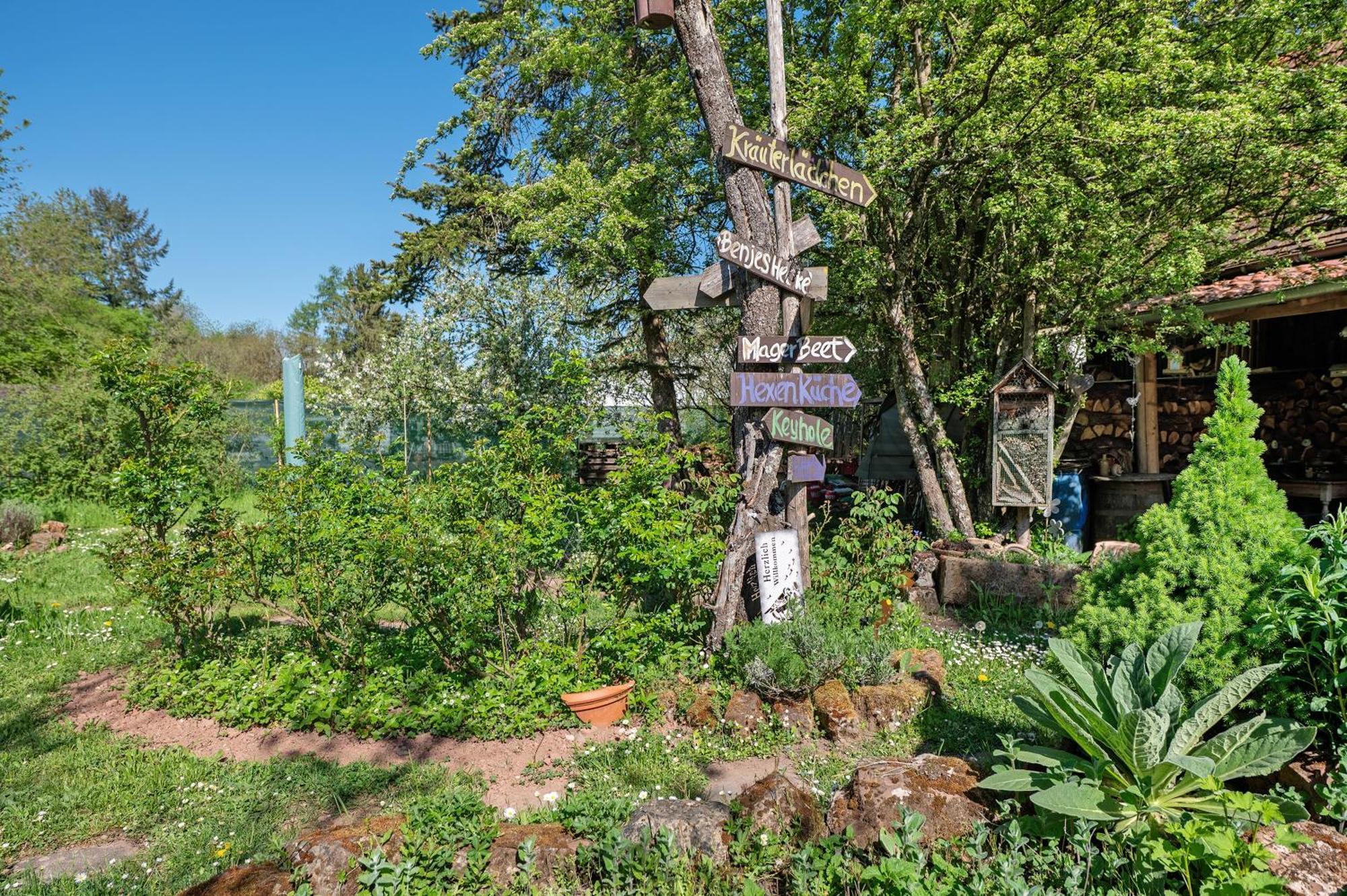 Ferienwohnung Im VitalArt Naturgarten Zweibrücken Exterior foto