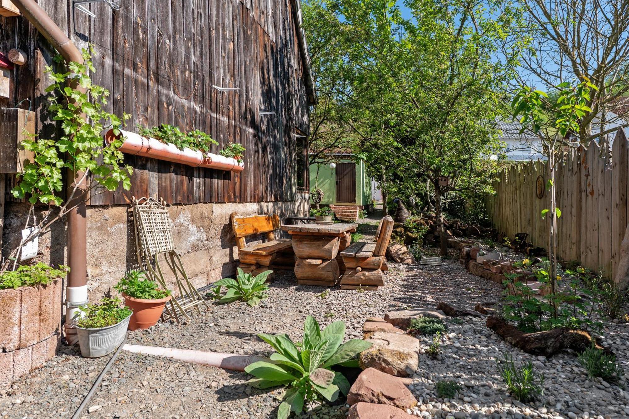 Ferienwohnung Im VitalArt Naturgarten Zweibrücken Exterior foto